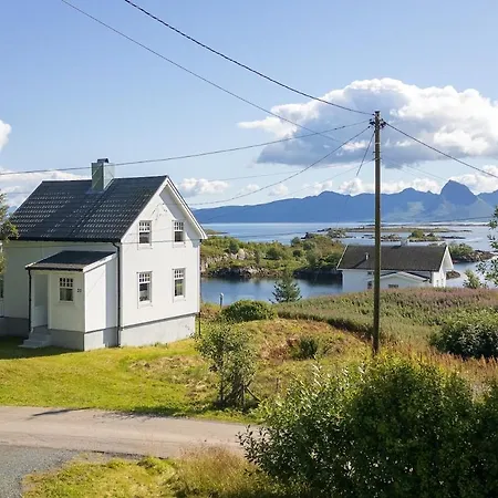 Arctic Retreat, Whales, Northern Lights & Lofoten Dom wakacyjny