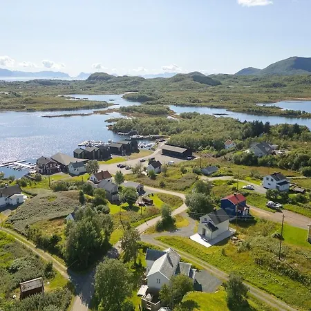 Arctic Retreat, Whales, Northern Lights & Lofoten * Bo (Nordland)